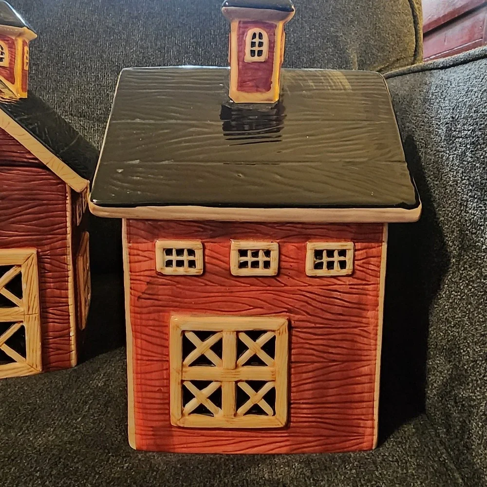 Vintage Sakura Majesticware Ceramic Red Barn Cookie‎ Jar Rustic Hand-Painted!